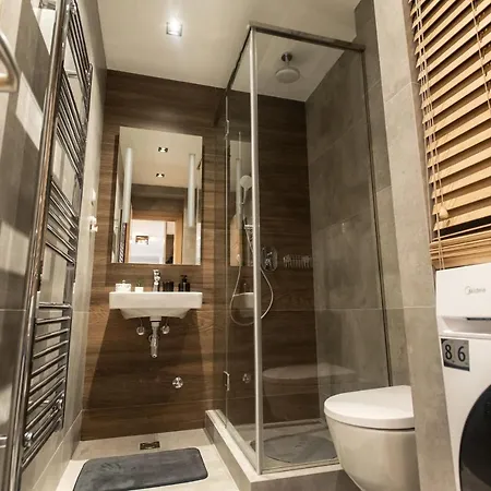 Red Pine Apartamento *