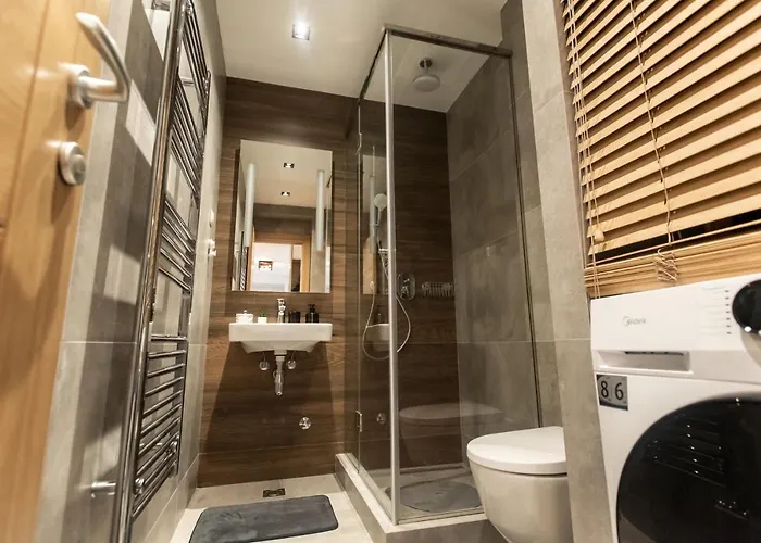 Red Pine Appartement *